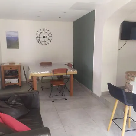 בית נופש Du Pre Bouquin *